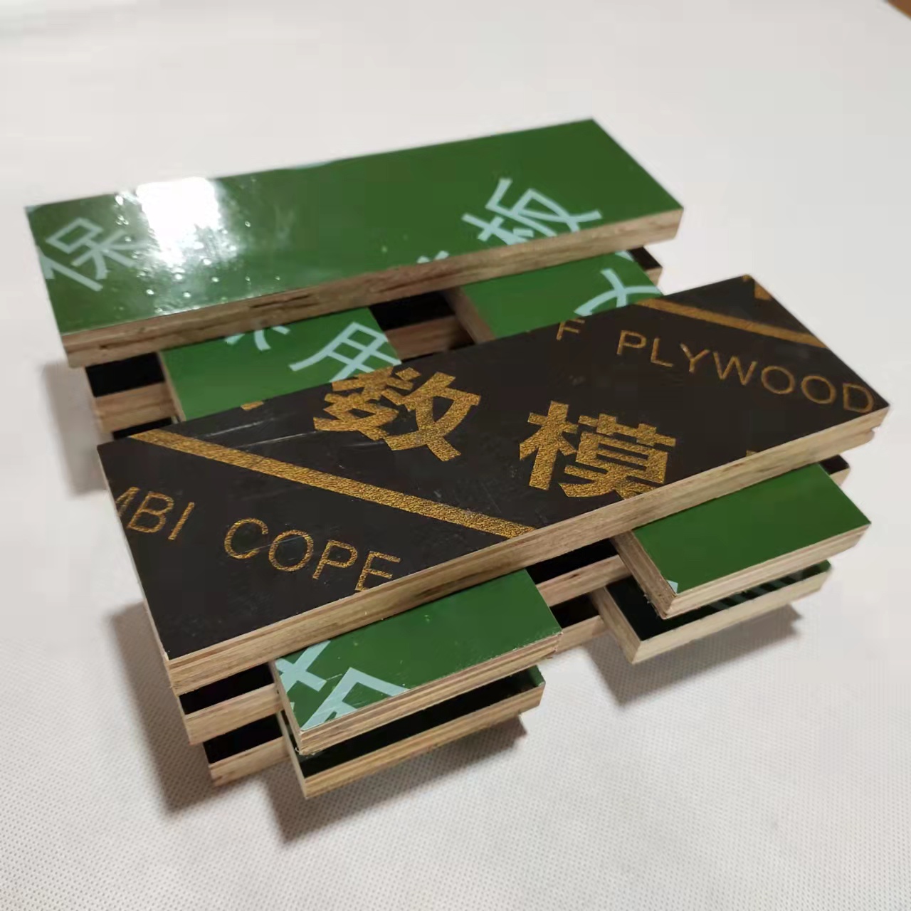 隨著建筑模板加工和生產技術的不斷創新，建筑模板的種類越來越多